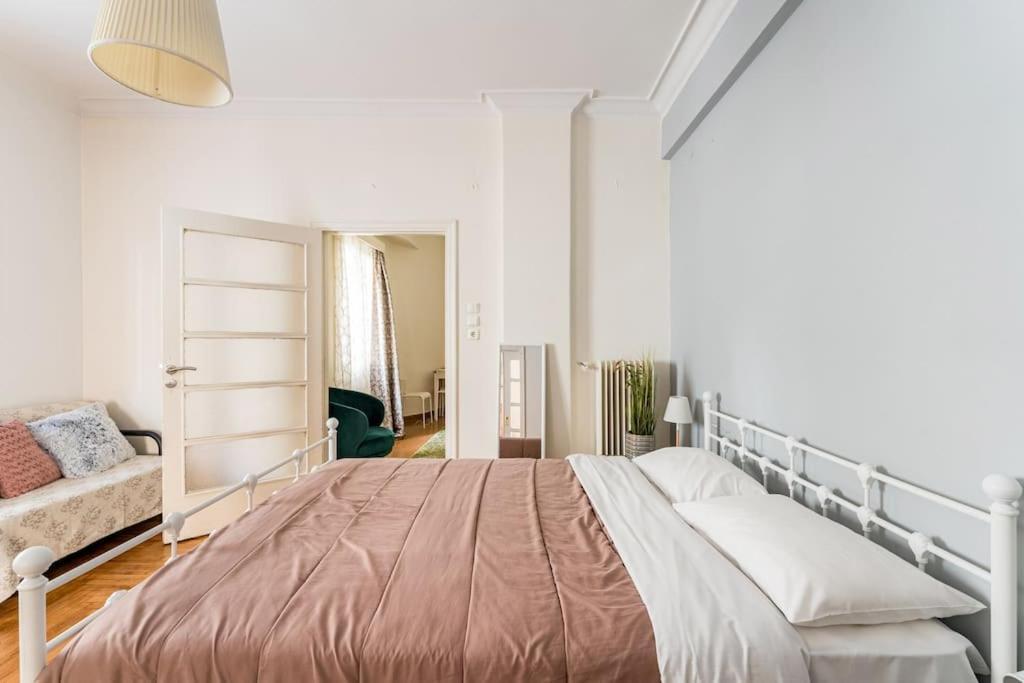 Amazing 3Bdr Apt With Unique Roof Garden In Plaka أثينا المظهر الخارجي الصورة