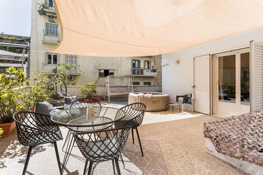 Amazing 3Bdr Apt With Unique Roof Garden In Plaka أثينا المظهر الخارجي الصورة