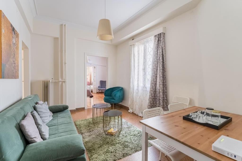 Amazing 3Bdr Apt With Unique Roof Garden In Plaka أثينا المظهر الخارجي الصورة