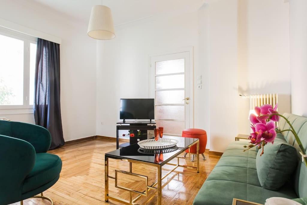 Amazing 3Bdr Apt With Unique Roof Garden In Plaka أثينا المظهر الخارجي الصورة